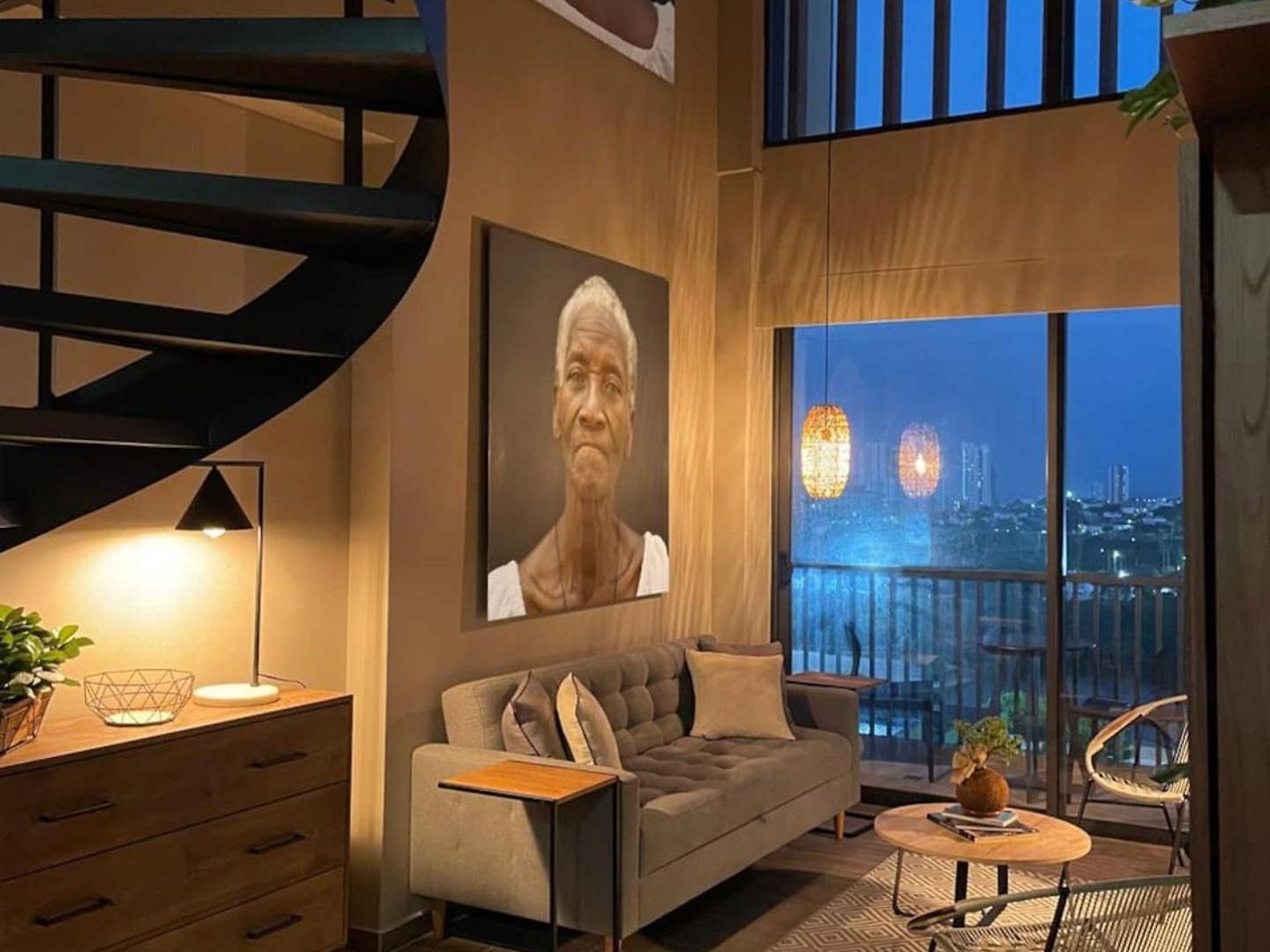 Artful Loft In The Heart Of Historic Center *