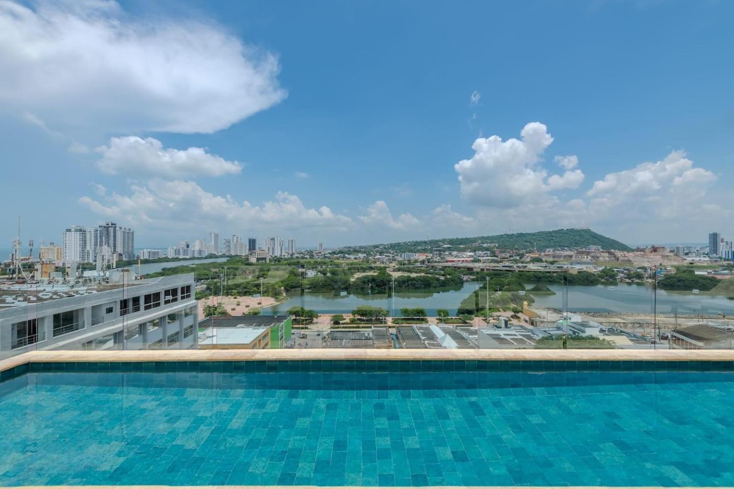 Artful Loft In The Heart Of Historic Center Apartamento